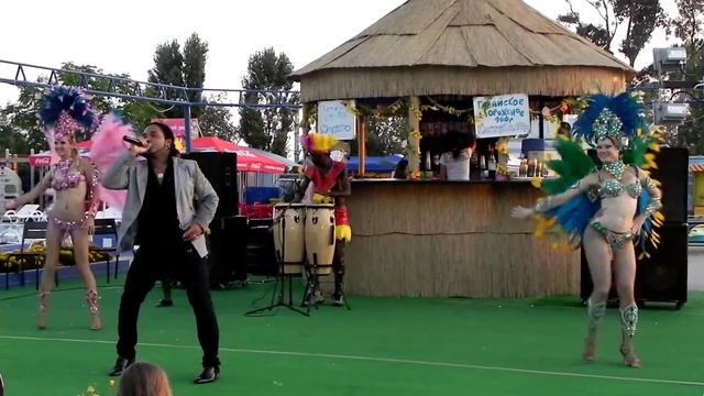 БРАЗИЛЬСКАЯ ВЕЧЕРИНКА В АКВАЛОО. смотреть онлайн