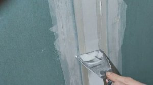 Как наклеивать бумажную ленту на стыки гипсокартона