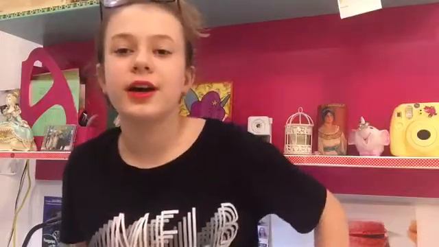 Что в моей сумке 🌸 смотреть онлайн