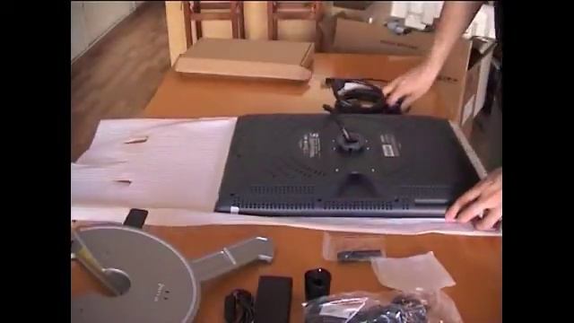 Unboxing New Wacom Cintiq 21UX смотреть онлайн