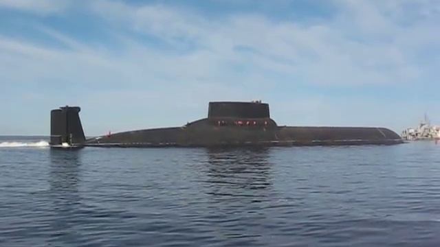 APL "Дмитрий Донской" in White sea (Severodvinsk) SSBN «Typhoon» Акула смотреть онлайн
