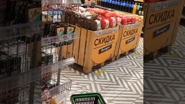 Челябинец залез в холодильник 