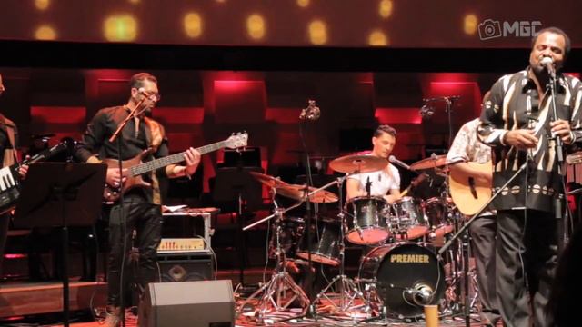 Sodade Festival 2016 com BONGA LIVE - (PA PRAÇA) 4/6/2016 DE DOELEN смотреть онлайн