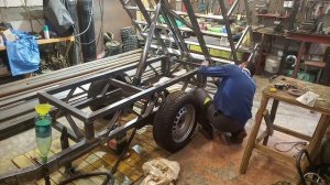 Пробный подъем кузова прицепа гидроцилиндром