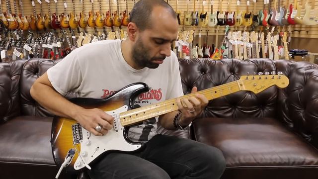 Guitar of the Day: 1956 Fender Stratocaster | Norman's Rare Guitars смотреть онлайн