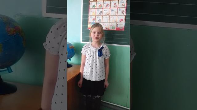 Боровецкая Полина читает произведение "Как неожиданно и ярко" Ф.Тютчев смотреть онлайн