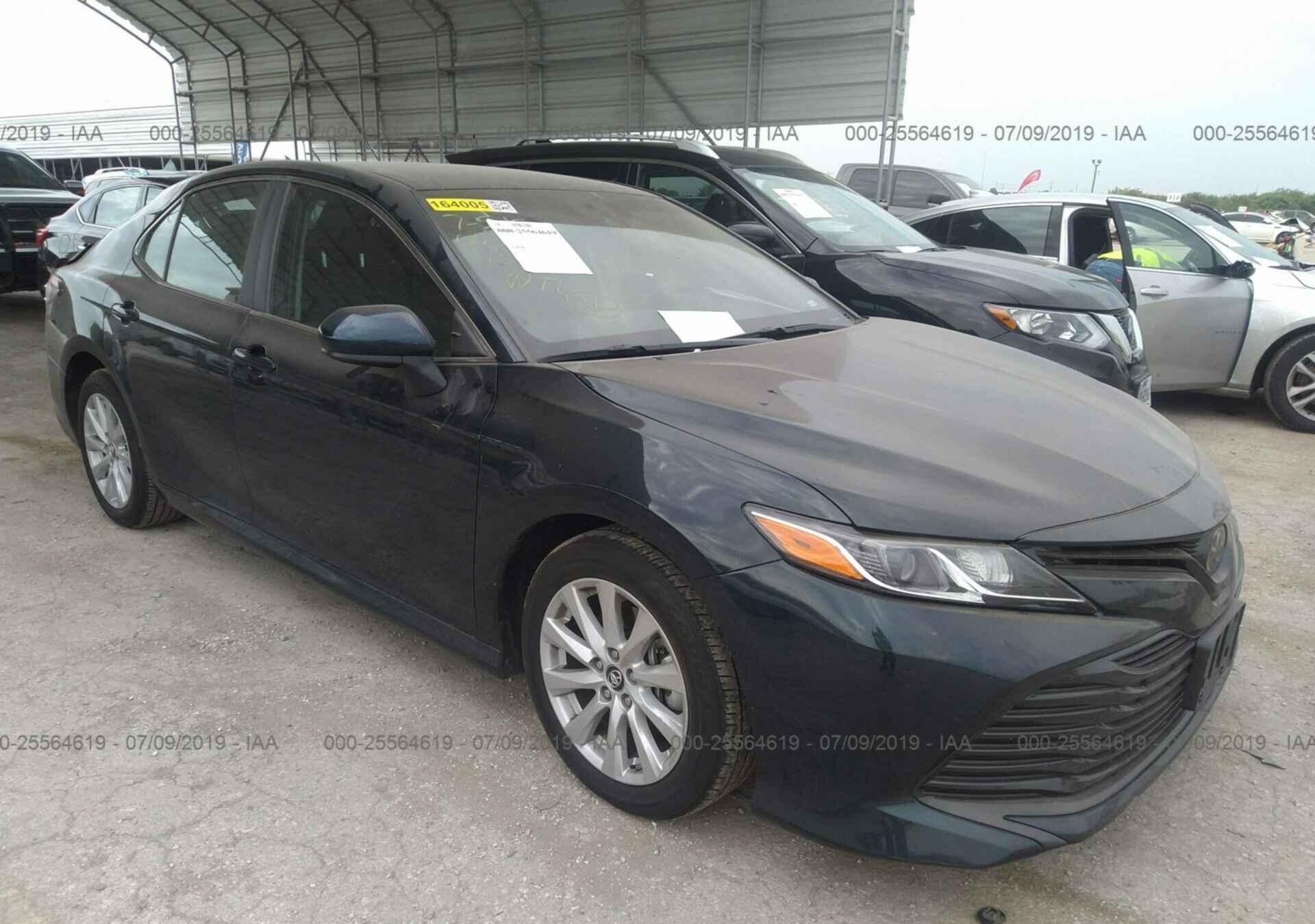 4T1B11HK1JU634019 TOYOTA CAMRY 2018