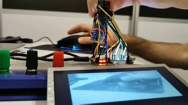 Real-Time Image Transmission via a Two-Board FPGA Video System смотреть онлайн
