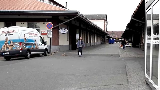 Gyrozóna Alza Holešovice 20171002 Inmotion V5 смотреть онлайн