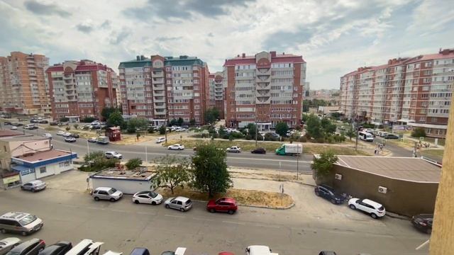 #Анапа Продается двухкомнатная квартира в надежном доме из кирпича рядом с ТЦ "Красная площадь" смотреть онлайн