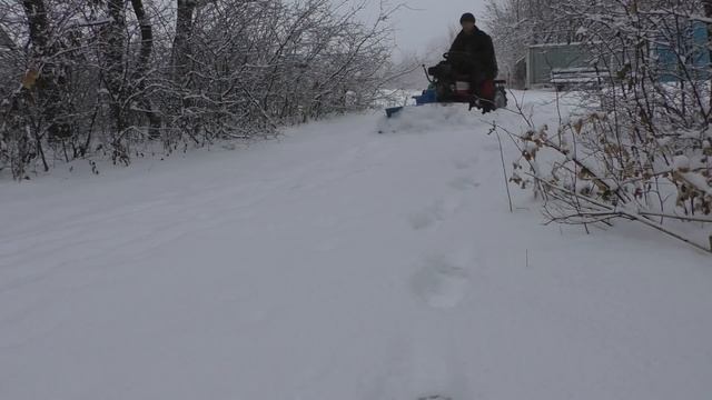 Лопата отвал . Чистим снег . смотреть онлайн