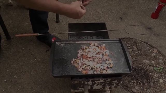Морепродукты на гриле. смотреть онлайн