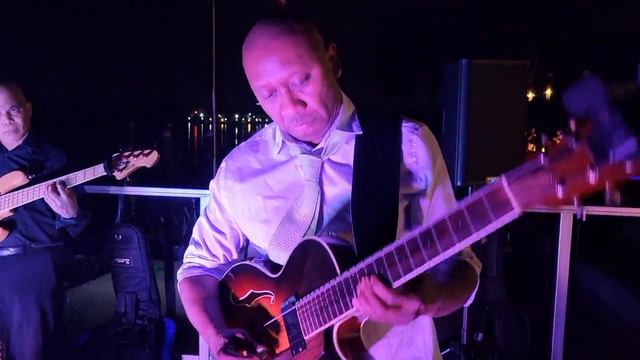Bluesy 7 String Guitar Solo on "Georgia On My Mind" #blues #georgia #7stringguitar #solo смотреть онлайн