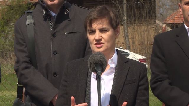 Blace, Ana Brnabic predsednica Vlade Srbije, o uvodjenju brzog interneta u svaku skolu u Srbiji i p смотреть онлайн