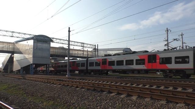 Электропоезд ЭС1-001/031 "Ласточка." Станция Белоостров смотреть онлайн