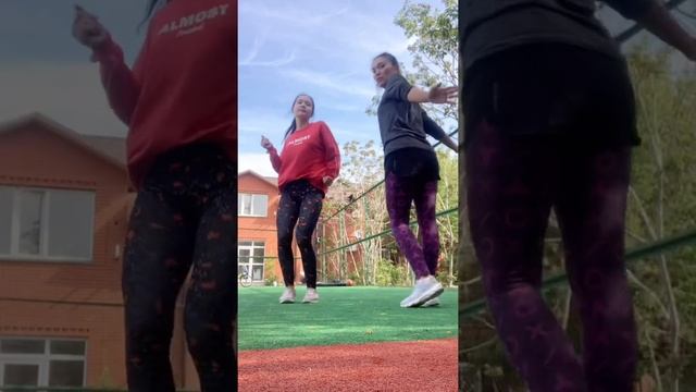 Балдёжные ТАНЦЫ КАК ТРЕНИРОВКА под БУЗОВУ ??? #танцуйподбузову #ольгабузова #бузова #танцытнт смотреть онлайн
