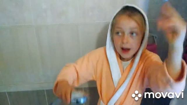 Весёлый английский: слово WASH - мыться💦 смотреть онлайн