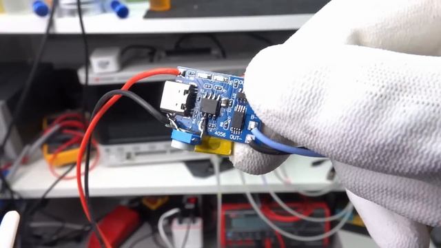 #383 Cheap and simple Solar Power for our small Projects (ESP32, ESP8266, Arduino) смотреть онлайн