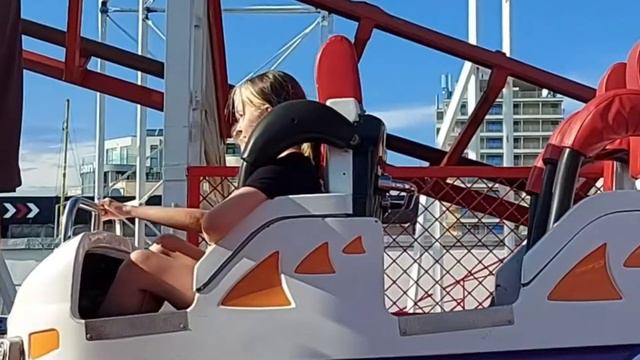 Солнечный Берег (лунапарк)😍✌ смотреть онлайн