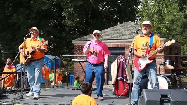 Chris Burke - Corky - Performing at the 2013 NYC Down's Syndrome Buddy Walk OB-LA-DI, OB-LA-DA смотреть онлайн