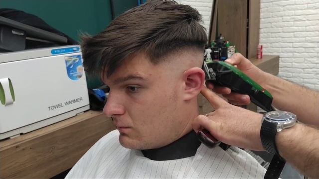 How to make a so clean fade (mid tight fade)?with Wahl super taper ? смотреть онлайн