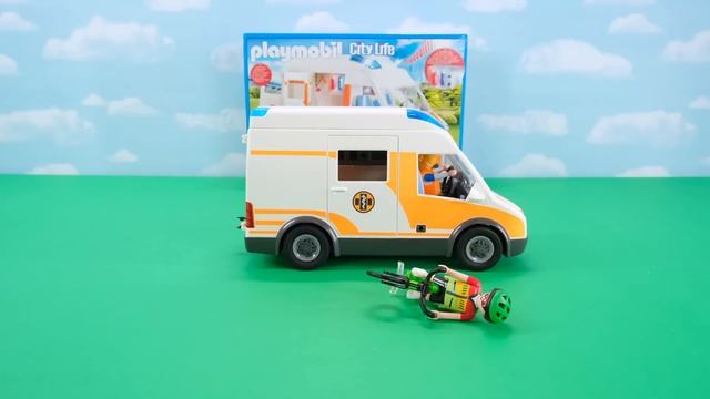 Unbox, build and play with Playmobil Large Hospital Playset, Rescue Helicopter and Ambulance Toys смотреть онлайн