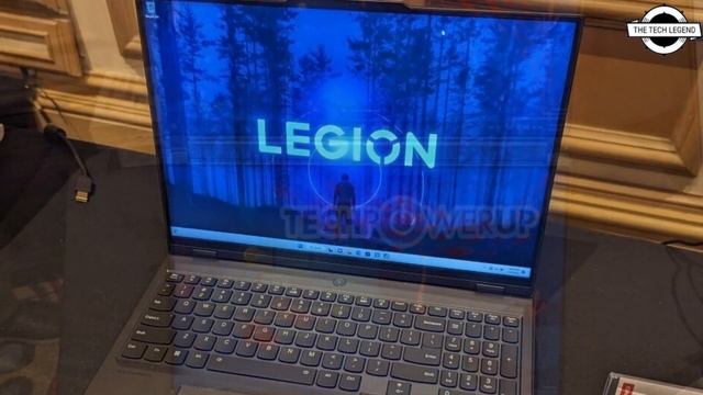 Lenovo Yoga Book 9i, ThinkBook Plus Twist And Legion Pro 7i Laptop Showcased At CES 2023 смотреть онлайн