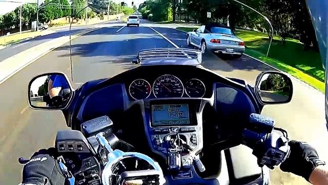 Sena 10C Bluetooth Camera First Ride on GoldWing смотреть онлайн