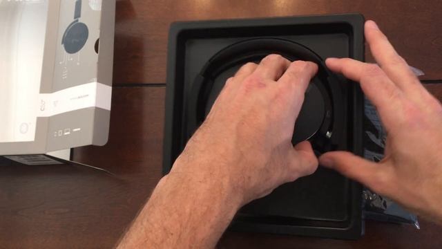AKG Bluetooth Wireless Headphones C50BT Unboxing смотреть онлайн