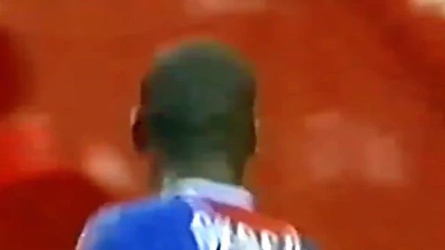 This Man COULDN'T Win Trophies, But He CHANGED Dribbling Forever смотреть онлайн