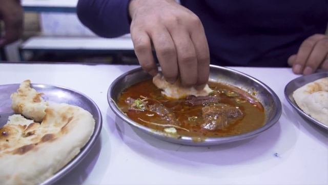 Best Non Veg Street Food at Jama Masjid पुरानी दिल्ली in Ramazan | Best Street Food of Old Delhi! ? смотреть онлайн