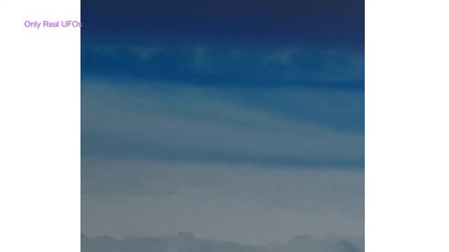 Tic Tac UFO seen from an airplane window over California. смотреть онлайн