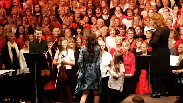 "Put a little love in your heart" & "För att du finns" смотреть онлайн