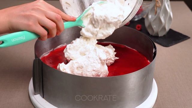 Few people know this ingenious trick! Delicious dessert of puff pastry and raspberries смотреть онлайн