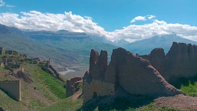 Село Филя(Экскурсия по южному Дагестану)#туристдаг #туткуруш #турподагестану смотреть онлайн