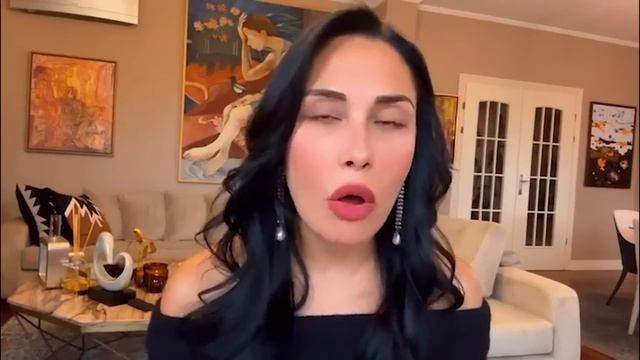 BİR DALGA DAHA GELİYOR! I BESTE UYANIK смотреть онлайн