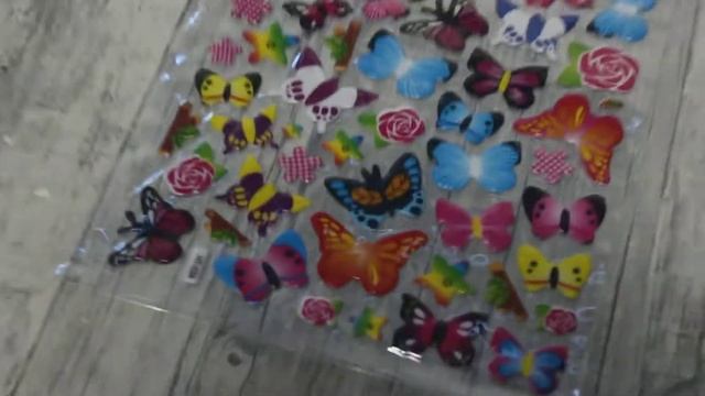 Наклейки на листе "Бабочки" смотреть онлайн