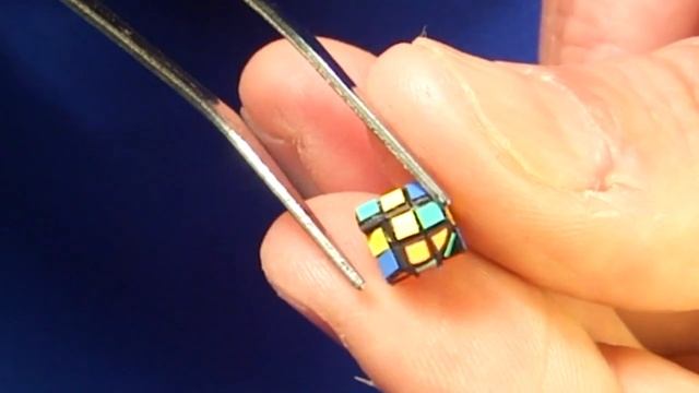 *NEW* World's Smallest Twisty Puzzle (by Tony Fisher) смотреть онлайн