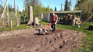 Салют 100 зарывается в землю