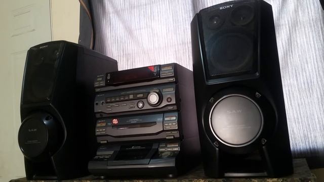 Sony lbt xb6 (Gangsta's Paradise - Coolio) смотреть онлайн