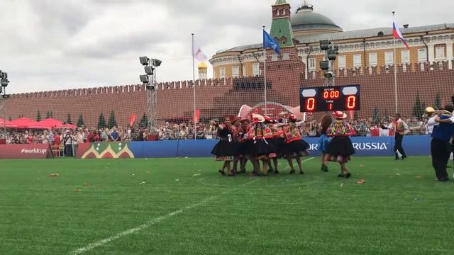 2018-06-24 Красная площадь - Перу - 1
