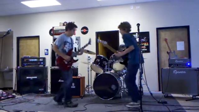 Big Band plays Drive my Car by The Beatles - Practice Concert at Rock n Roll High School смотреть онлайн