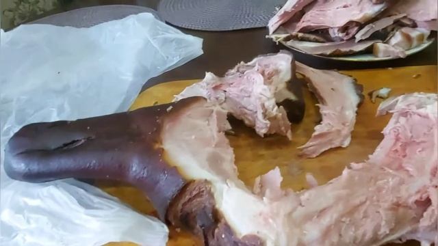 Мясо вьетнамской свиньи собственного копчение смотреть онлайн