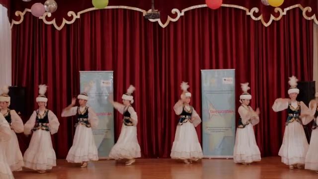 Танец "Астана Арулары" г.Астана смотреть онлайн