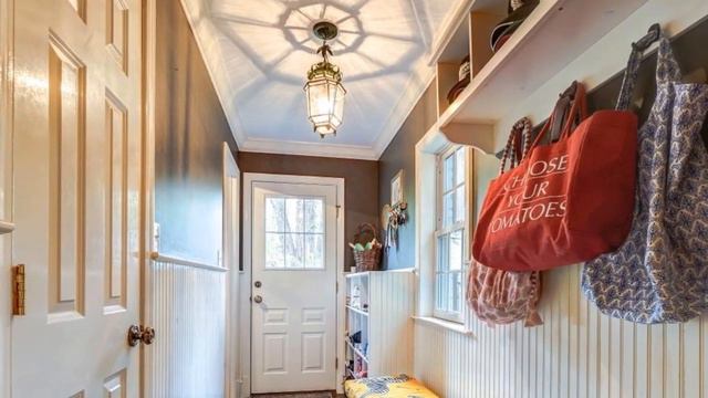 #HNROP Chevy Chase 4Br 3+Ba Home | Welcome to this charming colonial home on a quiet, dead end s... смотреть онлайн