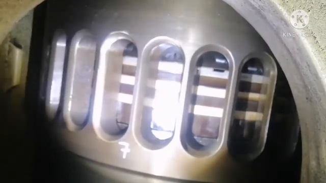 How do they do... How to do piston ring and scavenge space inspection on main engine... On ships смотреть онлайн