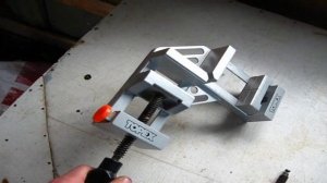 Обзор угловых струбцин фирмы TOPEX и китайского варианта инструмента.