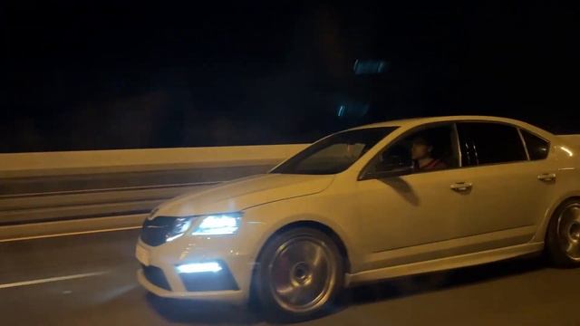 Golf Gti Mk5 Stage 3 K04 Revo + Wmi Vs Skoda Octavia Rs A7 G25-660 Dq381 Run 4