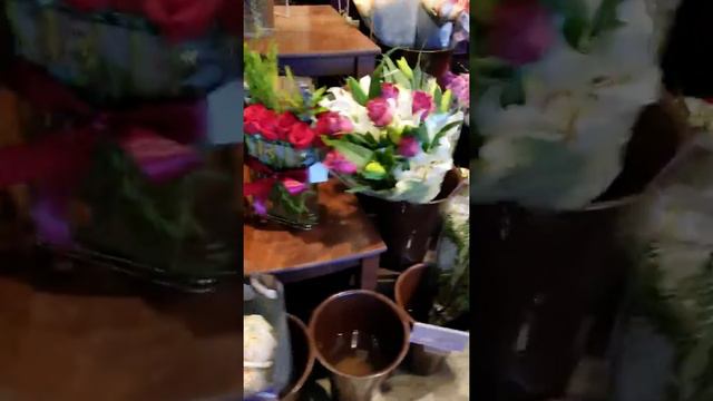 Fresh flowers @ Safeway смотреть онлайн