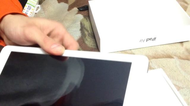 iPad Air - распаковка смотреть онлайн
